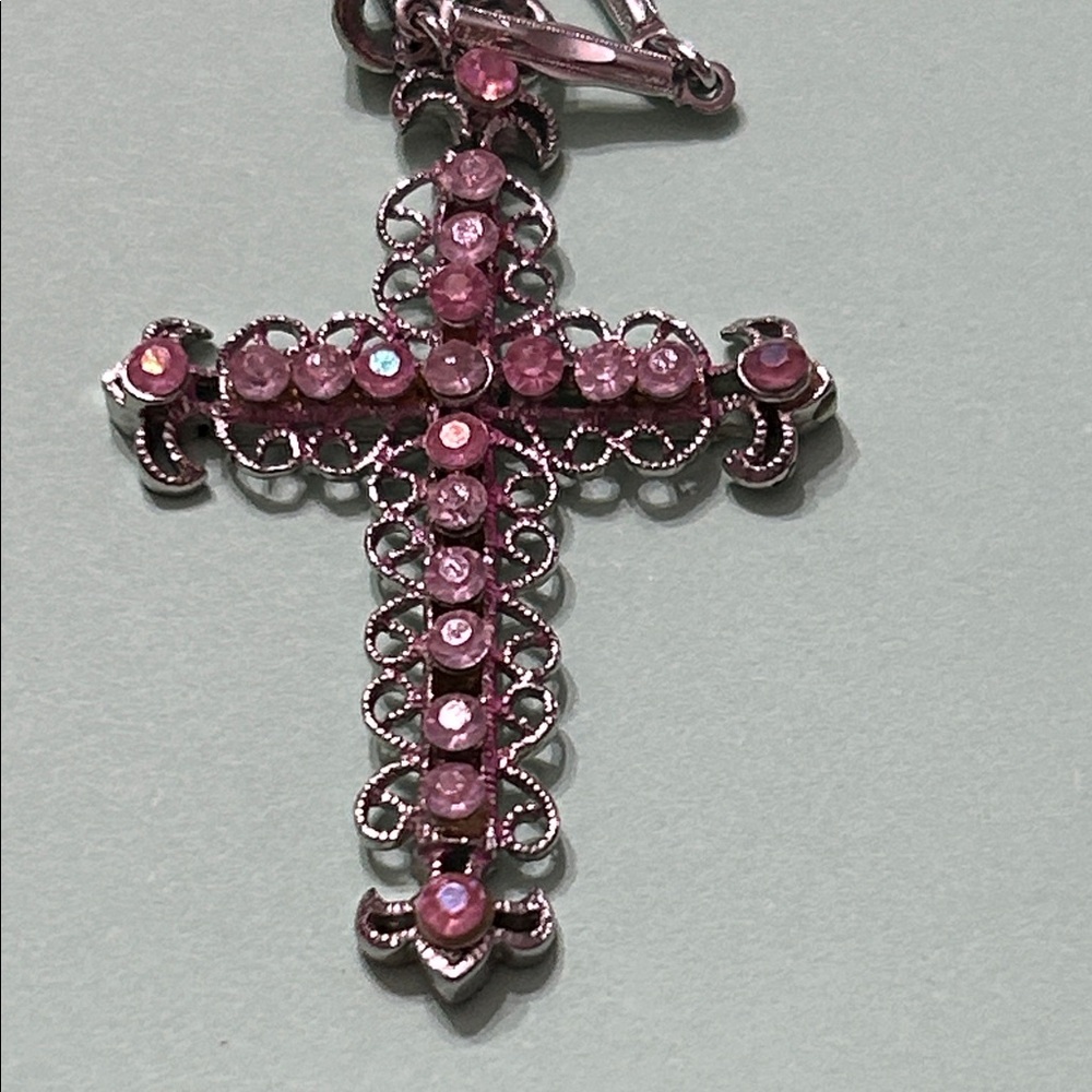 Absolutely Beautiful Pink Stones Silver Cross Pendant Necklace
